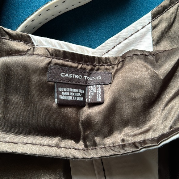 Castro trend white vest, size 6 - Picture 5 of 5